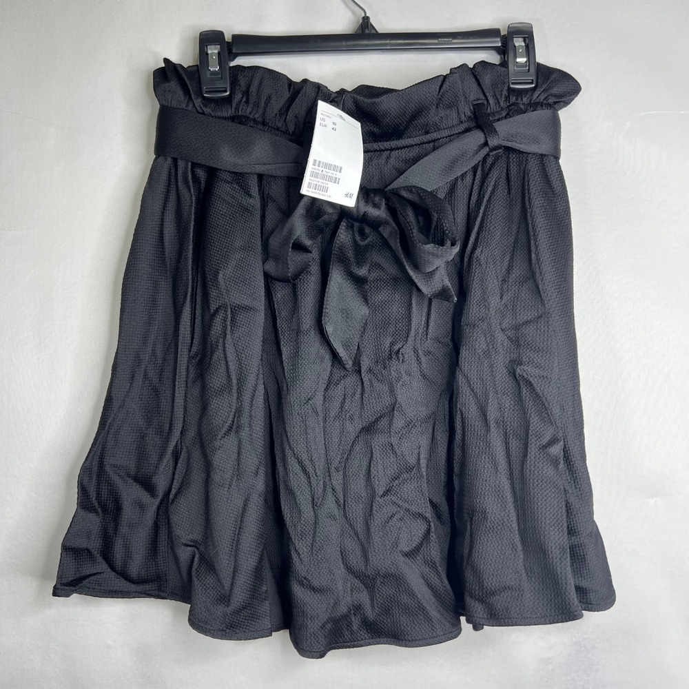 H&M Black Paperbag Waist Skirt Women 10 Textured Mini Goth Whimsigoth Witchy NWT